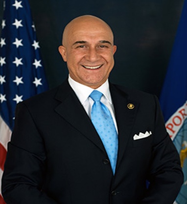 Bijan_R._Kian_resized_382x417